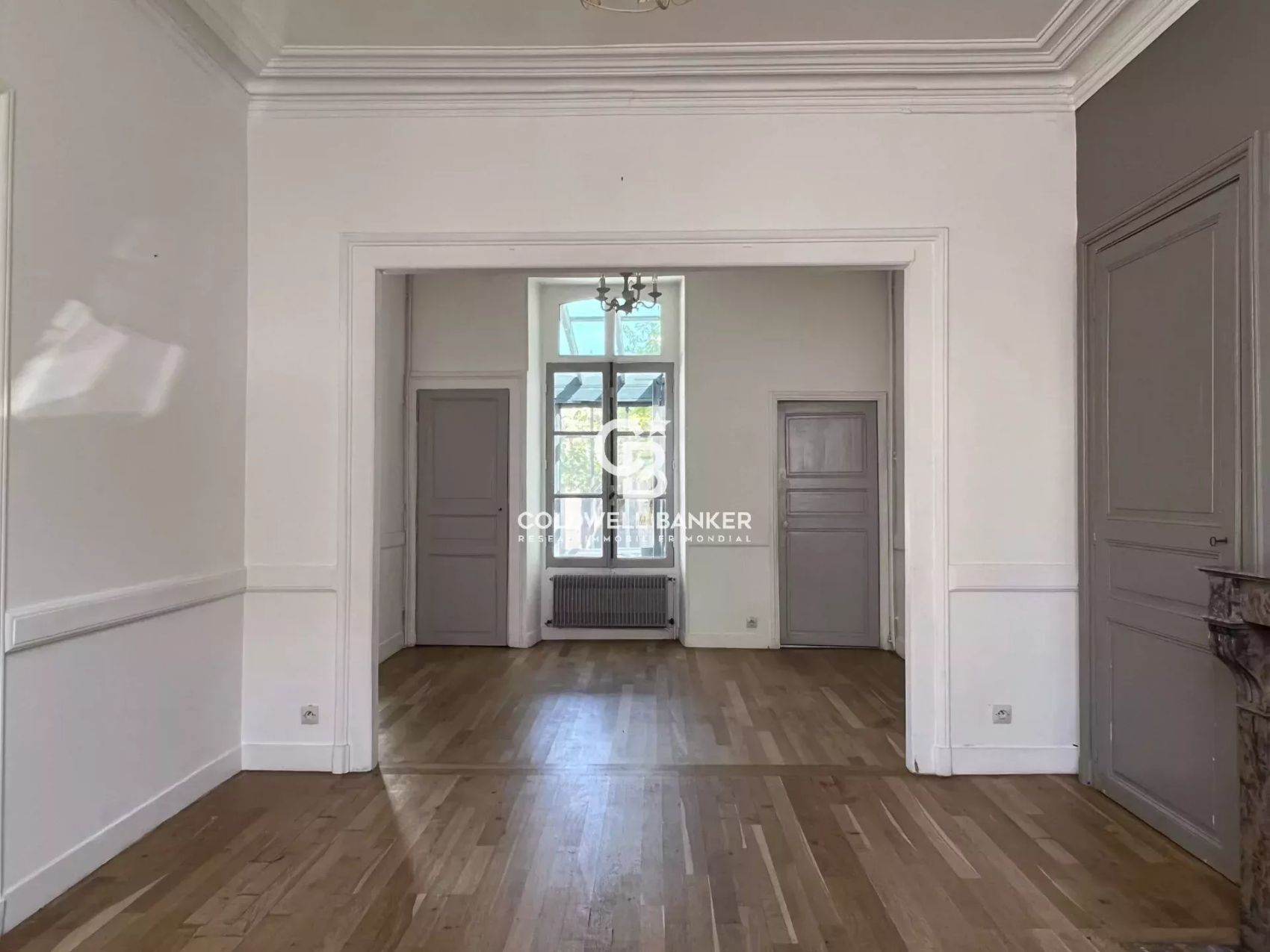 acheter une maison de ville pleine de caractère, idéalement située dans une rue calme du quartier Gare du Mans