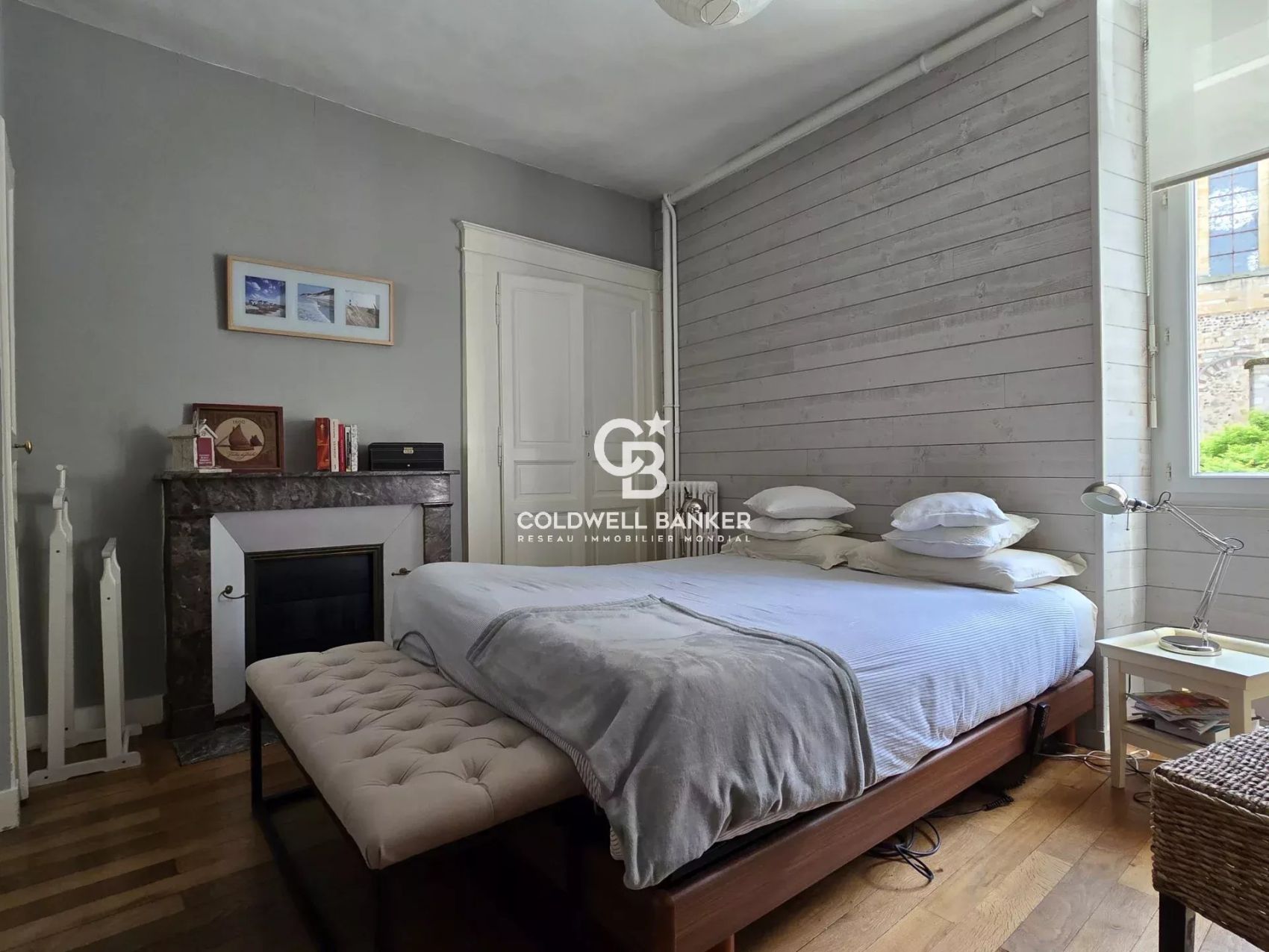 Bien rare à vendre Le Mans