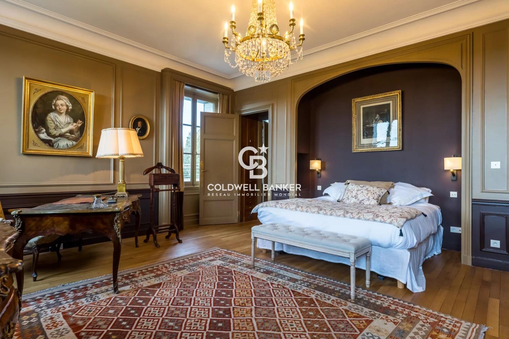 acheter un château avec des dépendances et un très grand parc en Anjou