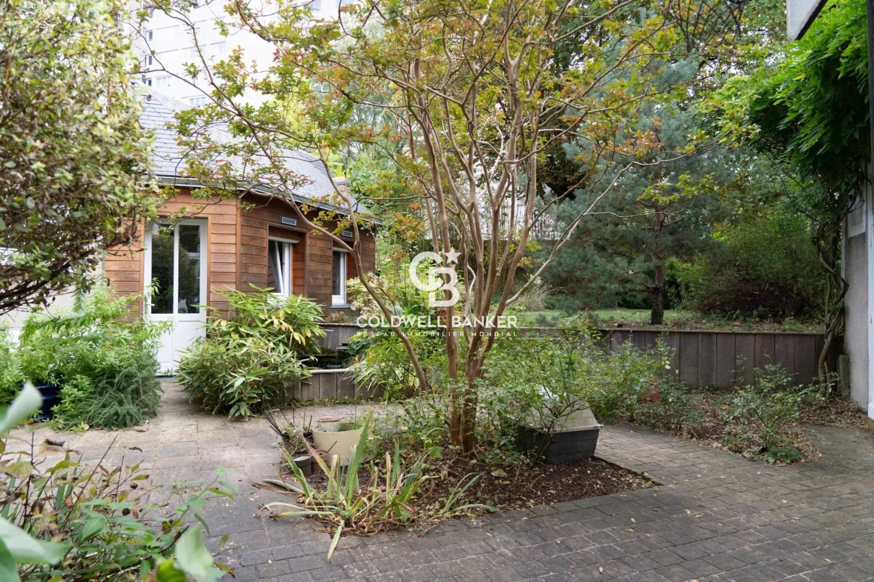 maison avec jardin et porche à vendre au mans