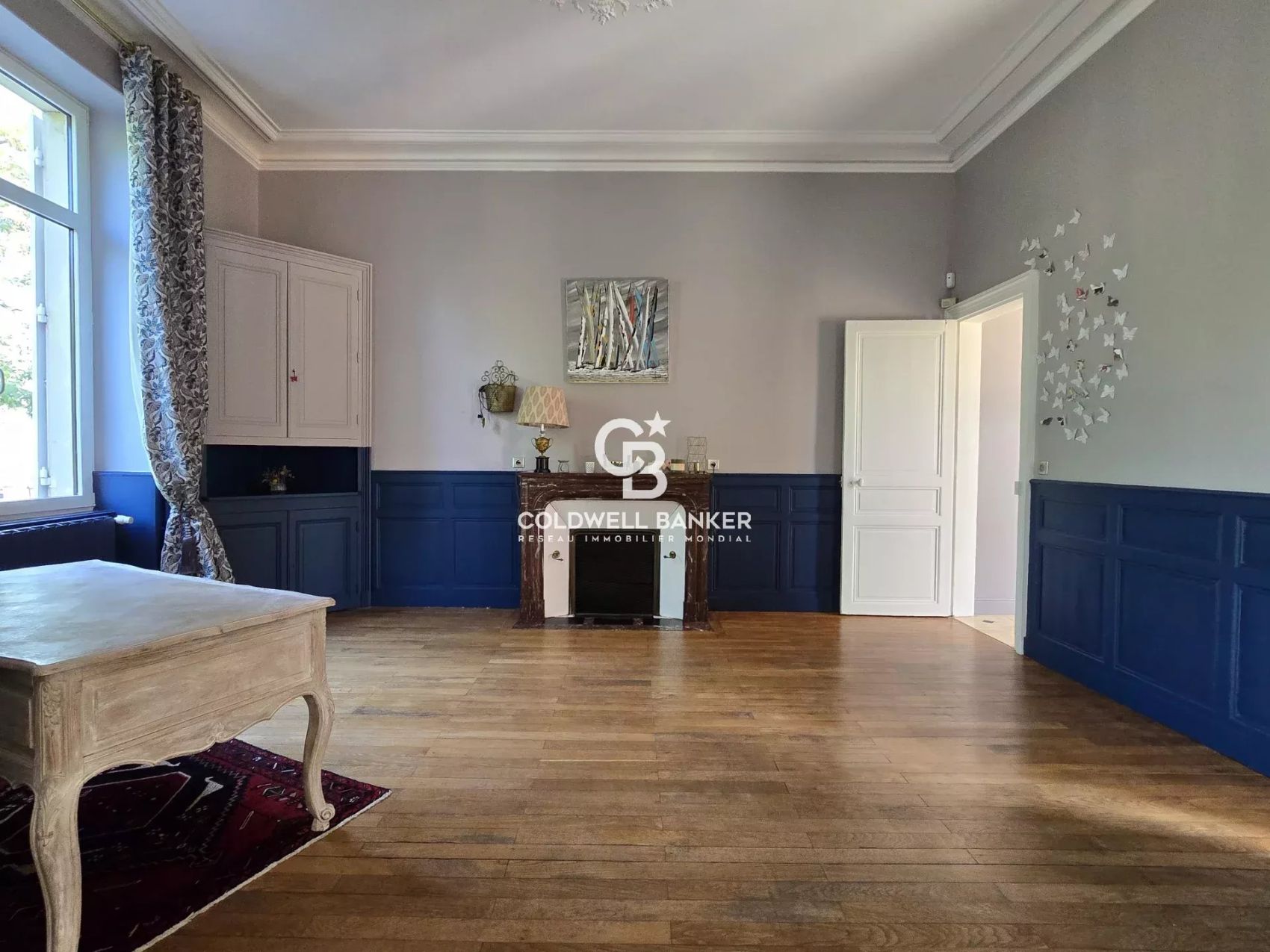 Double cave en sous-sol – Parfaite pour conservation de vin et stockage – Atout rare dans une maison en centre-ville.