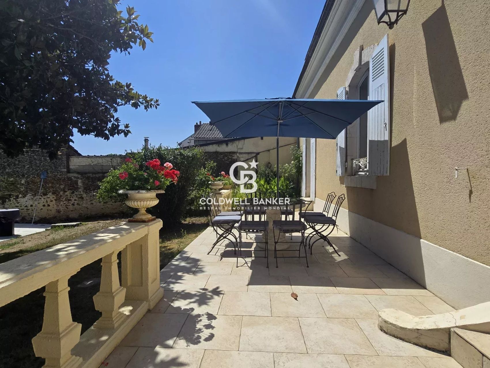 Maison de caractère rénovée, 4 chambres à vendre à arnage proche du mans