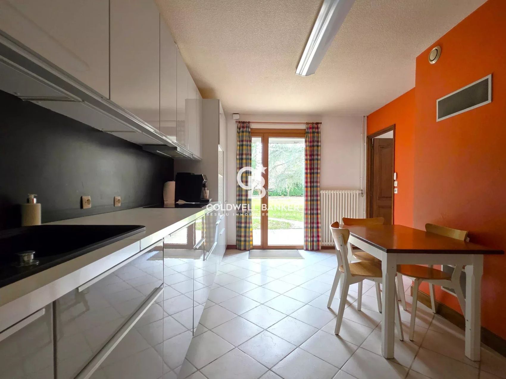 maison avec grand terrain proche Le Mans à vendre