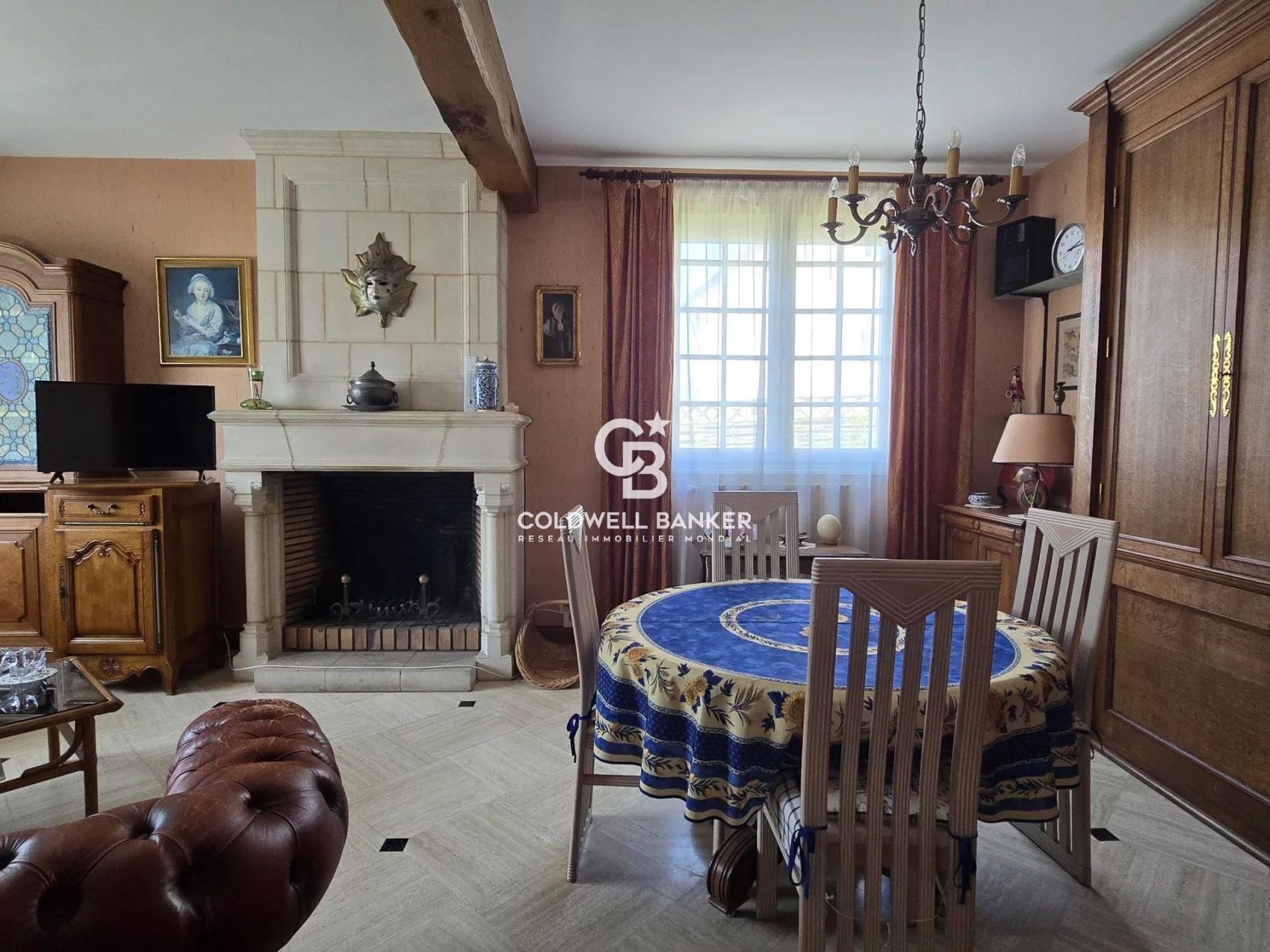 grande maison de campagne avec 6 chambres à vendre en sarthe