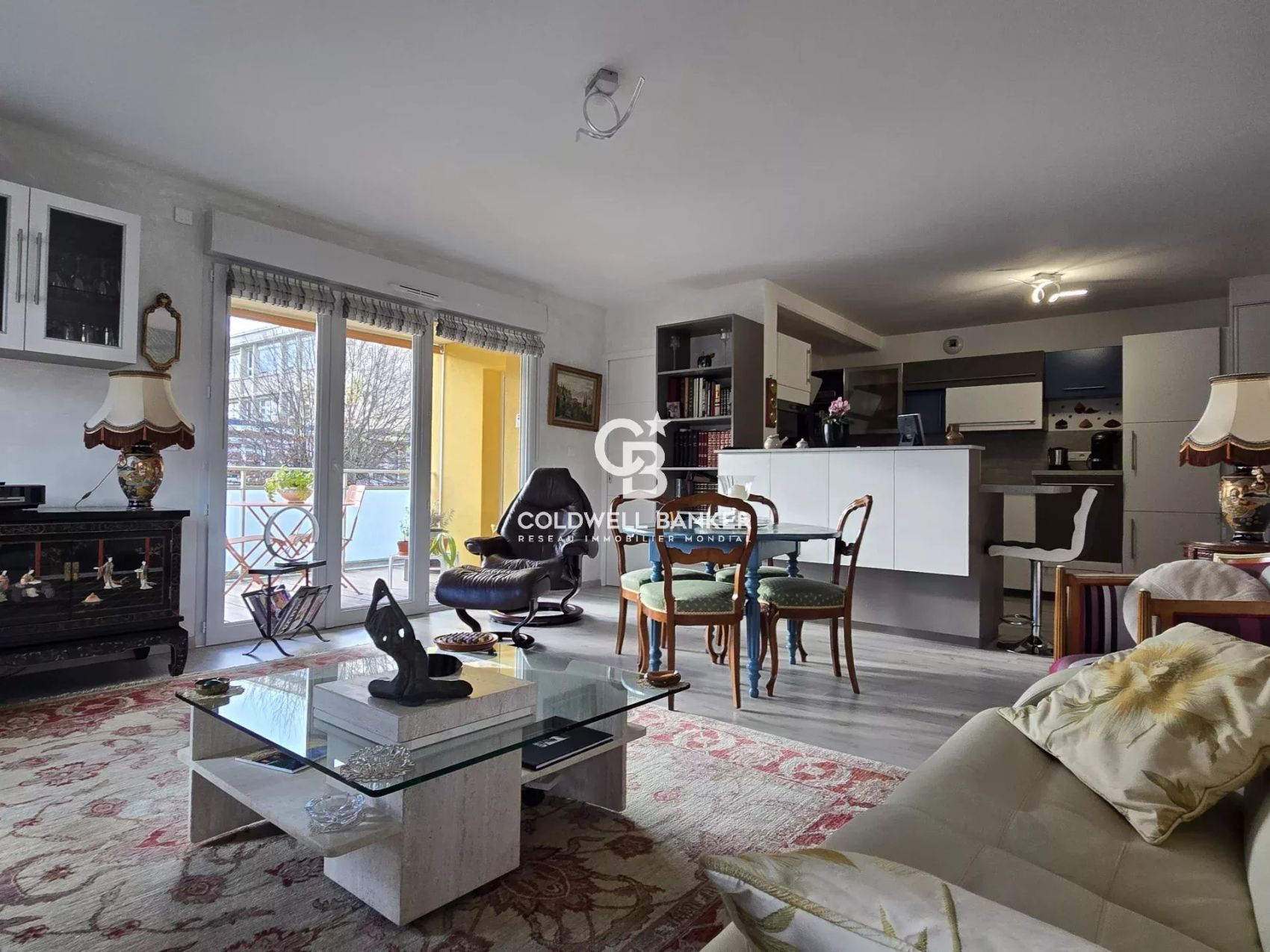 appartement de standing à vendre au Mans sans travaux avec trois chambres et deux terrasses