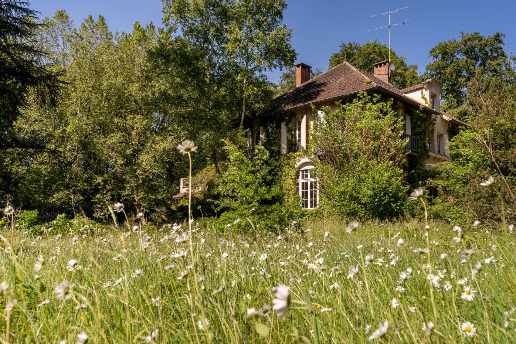 acheter un appartement avec terrasse à barbizon proche de fontainebleau