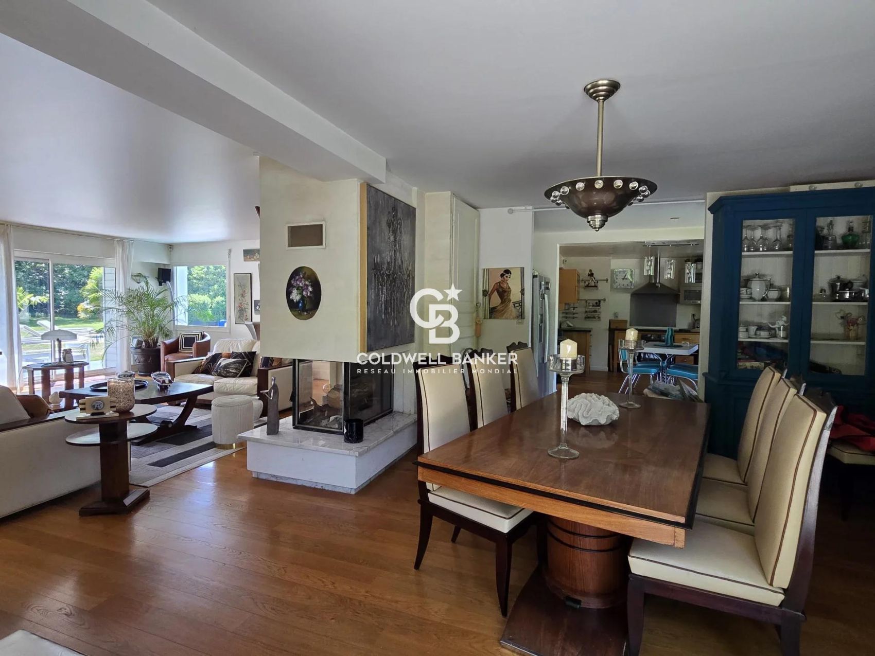 maison lumineuse à vendre en sarthe dans un secteur résidentiel recherché