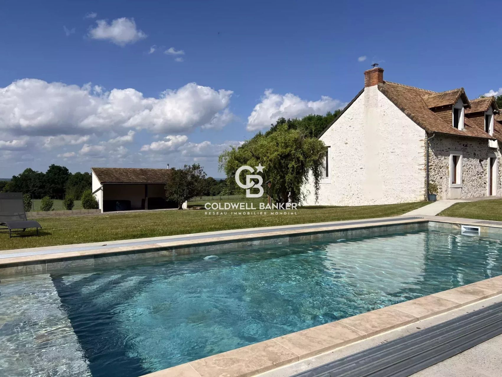 maison de campagne à vendre en sarthe avec le cachet de l'ancien
