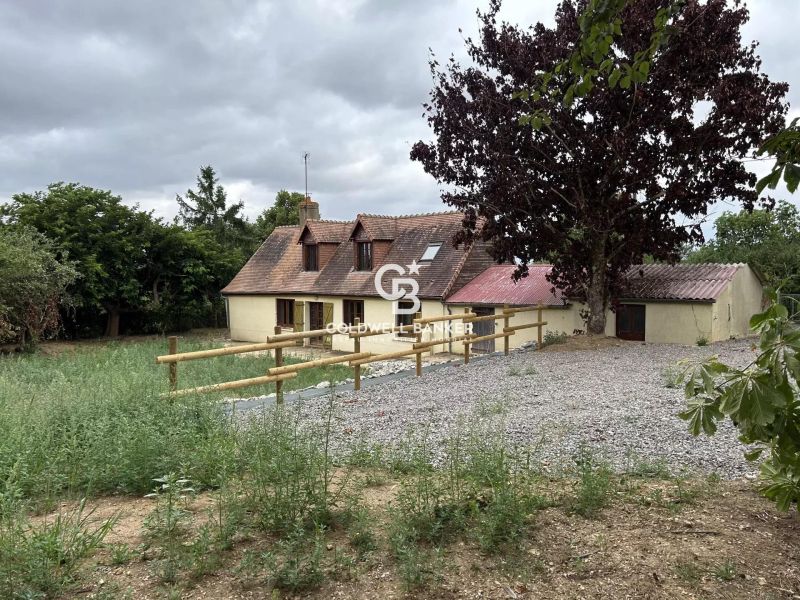Acheter une maison de campagne à rénover sur 2 hectares – Proche Beaumont-sur-Sarthe