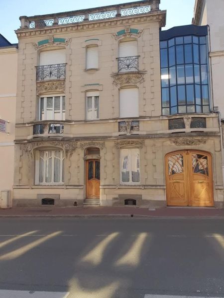 Style GAUDI immeuble face galerie lafayette au Mans boulevard René Levasseur