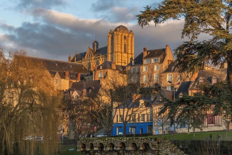 Notre zone d'activité pour ce service Acheter un bien immobilier rare ou d'exception