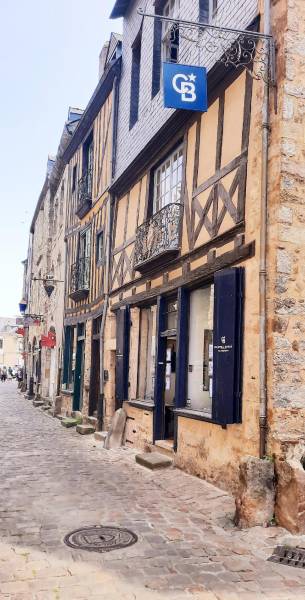 Installation de notre agence - Maine Prestige - Le Mans