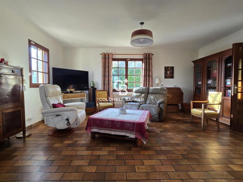 grande maison familiale à vendre au mans proche de l'avenue bollée