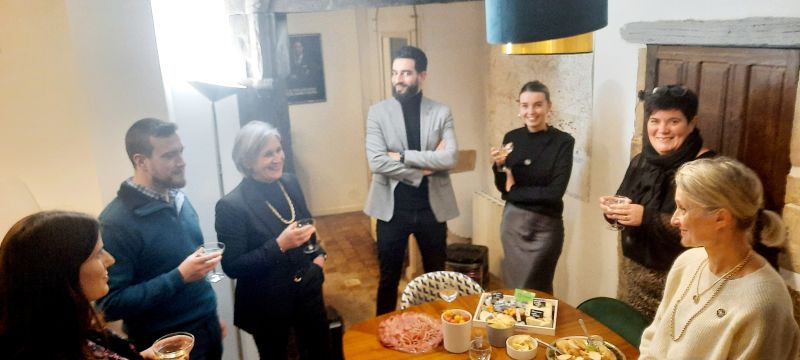 Toute l'équipe ColdwellBanker ValProperty - MainePrestige réunit pour fêter Noël