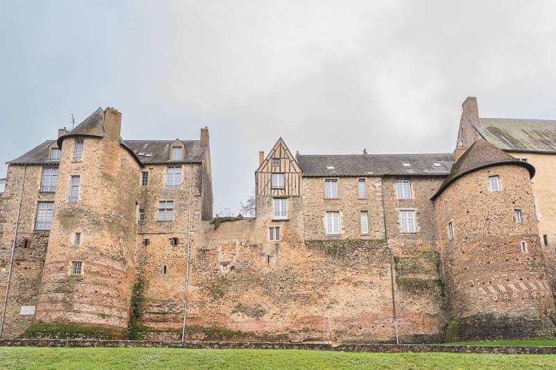 Maison historique sur la muraille