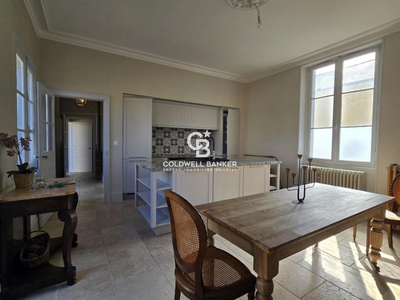 acheter une maison de ville pleine de charme au lude