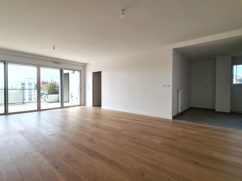 acheter un appartement neuf en centre ville du mans avec terrasse et parking