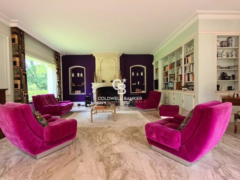 Maison d’exception au Mans – Découvrez cette propriété unique à 5 min du Jardin des Plantes, parfaite pour une vie de famille alliant espace et confort moderne.